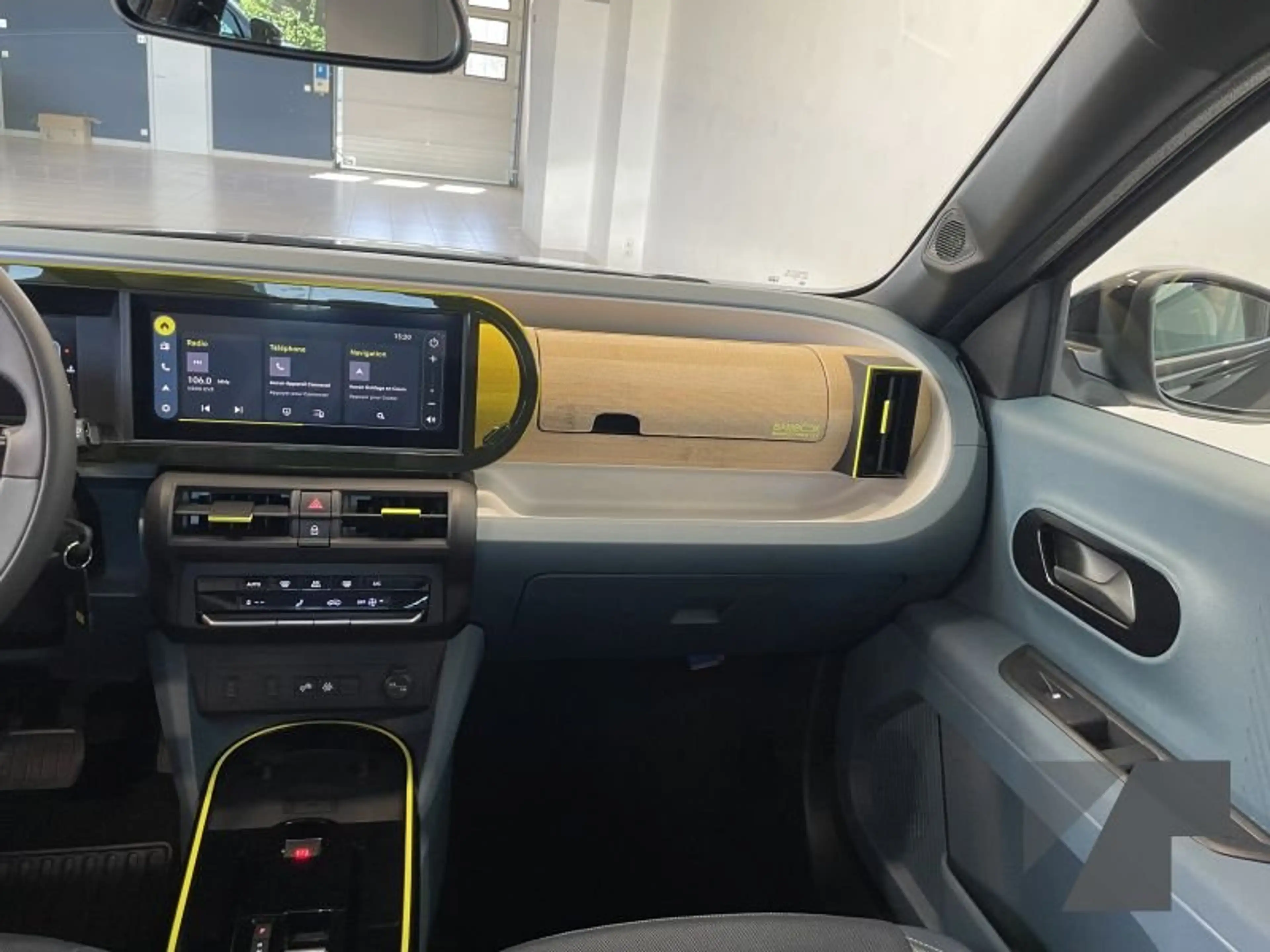 Fiat Grande Panda 1.2 Hybrid 74 kW La Prima — photo 15
