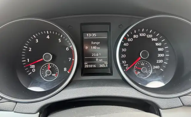Volkswagen Golf view 15