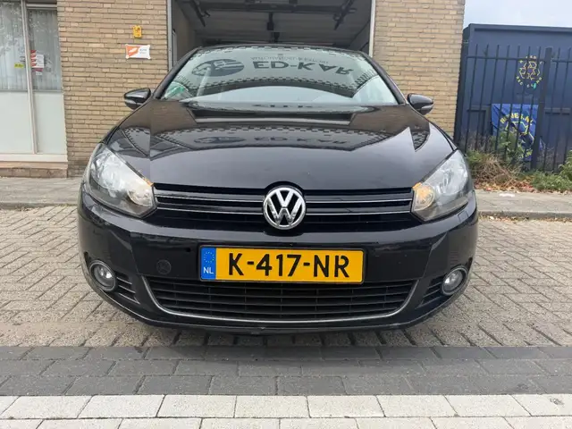 Volkswagen Golf view 4
