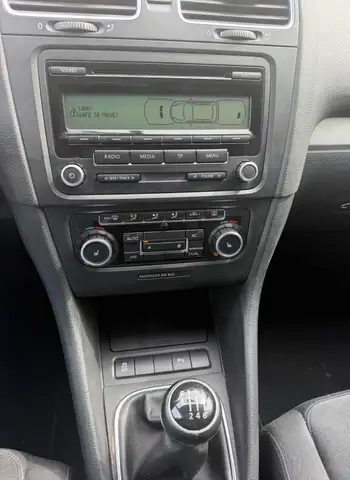 Volkswagen Golf view 3