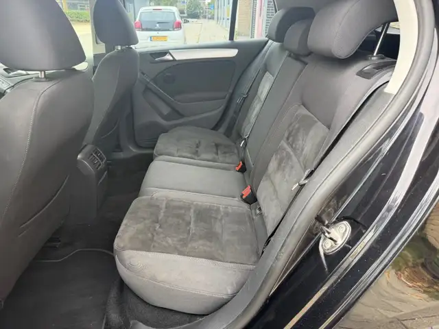 Volkswagen Golf view 12