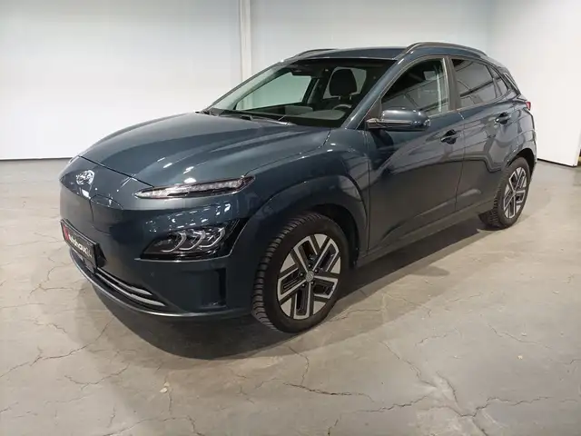 Hyundai Kona view 3
