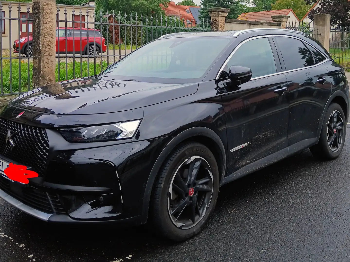 DS Automobiles DS 7 Crossback Schwarz - 2