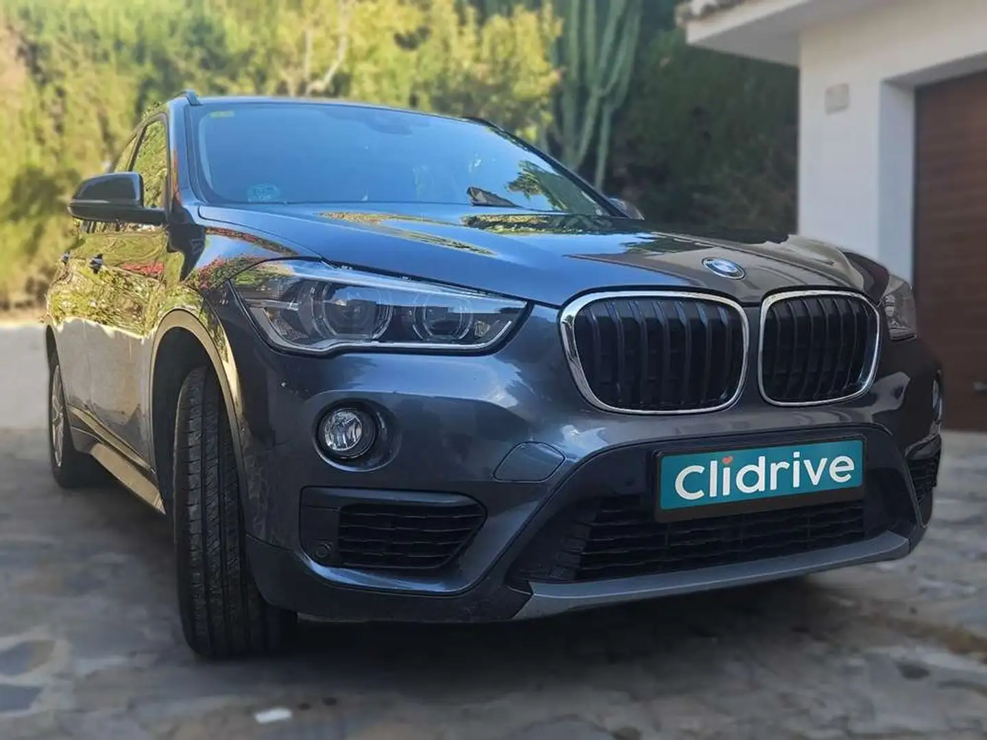 BMW X1 xDrive 20d Gris - 2