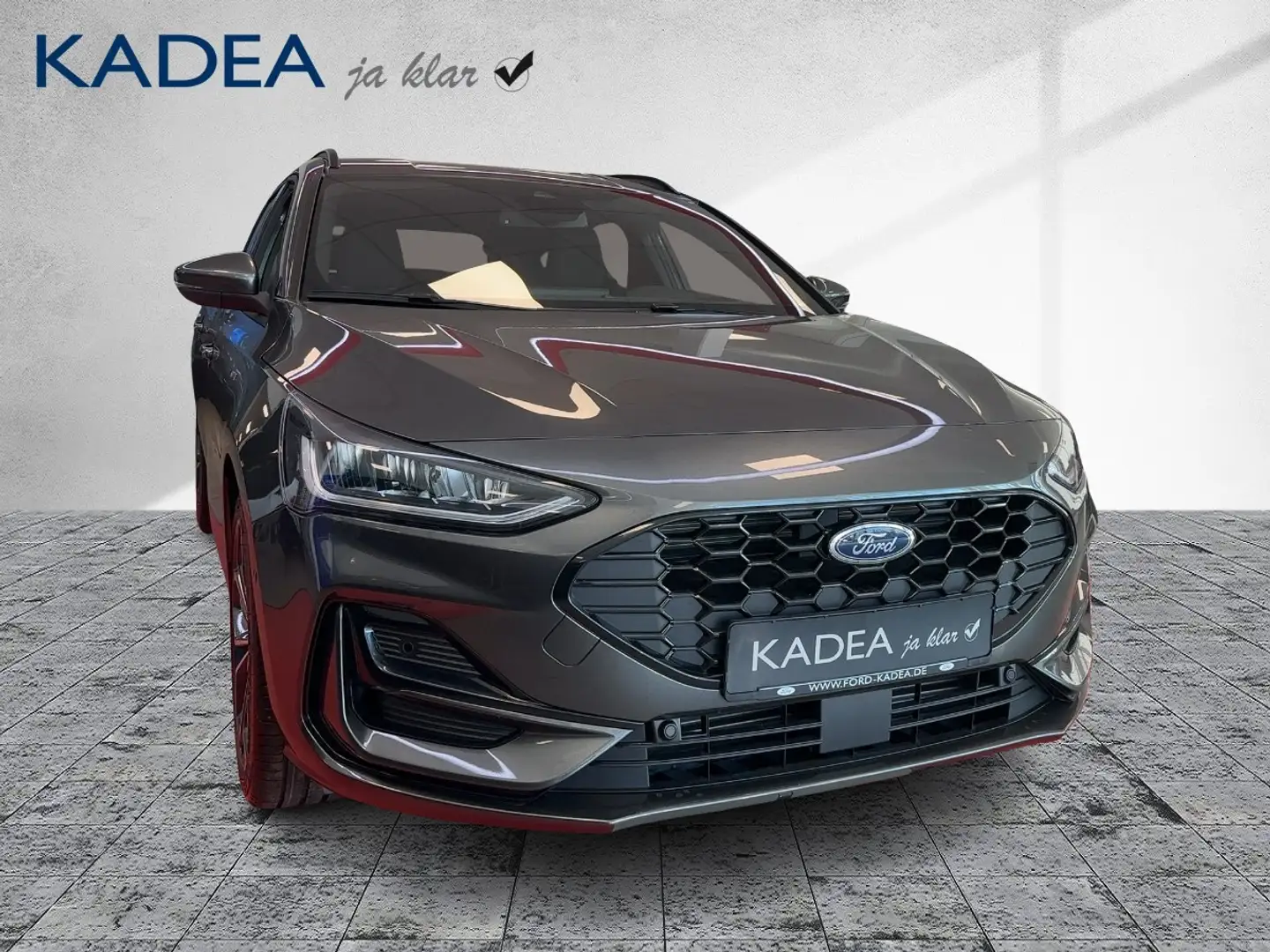 Ford Focus Turnier ST-Line X NAVI*SHZ*PDC*CAM*LED*TWA Grijs - 1