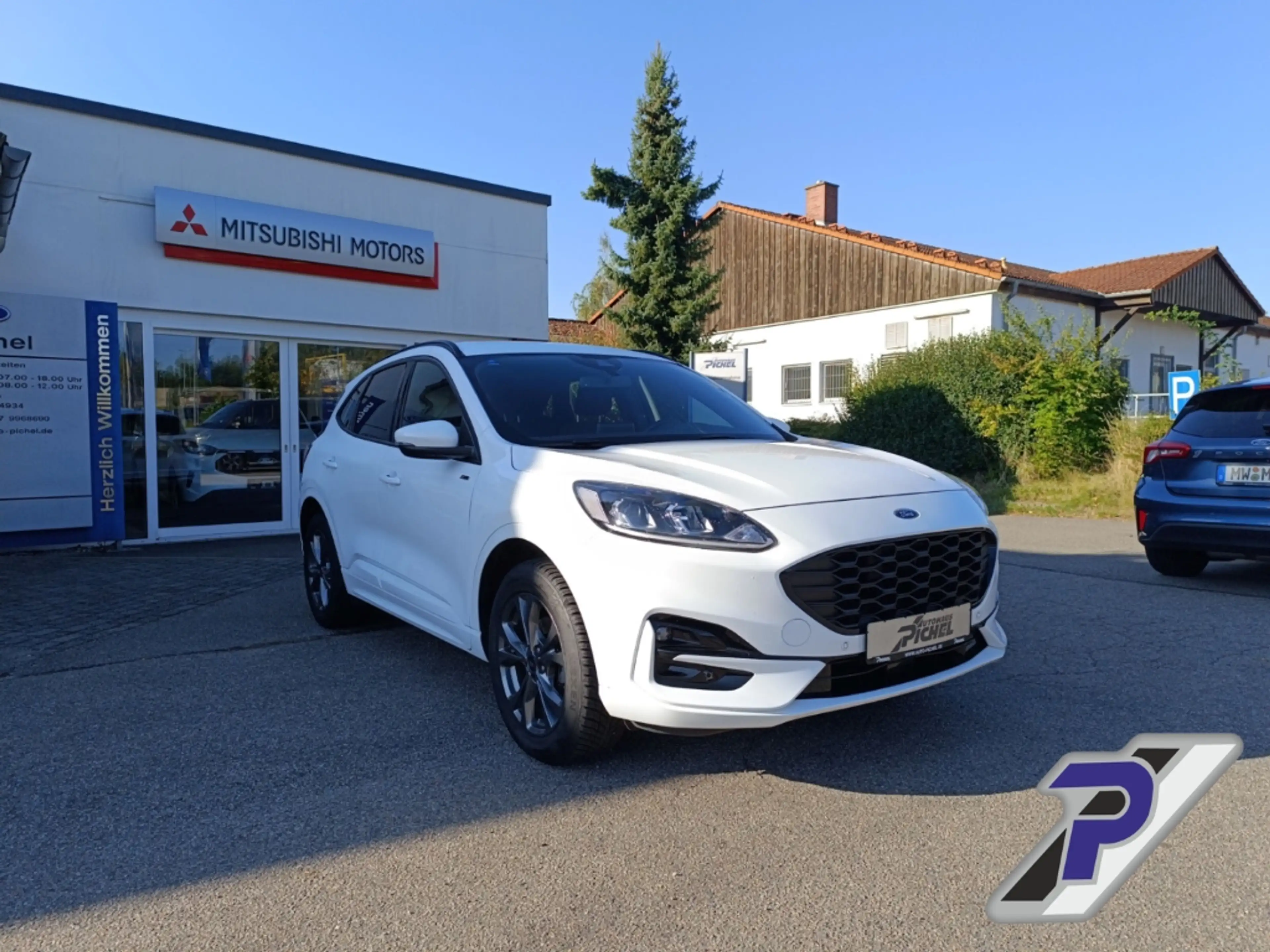 Ford Kuga Plug-In Hybrid PHEV ST-Line AHK-klappbar Navi Digi — photo 8