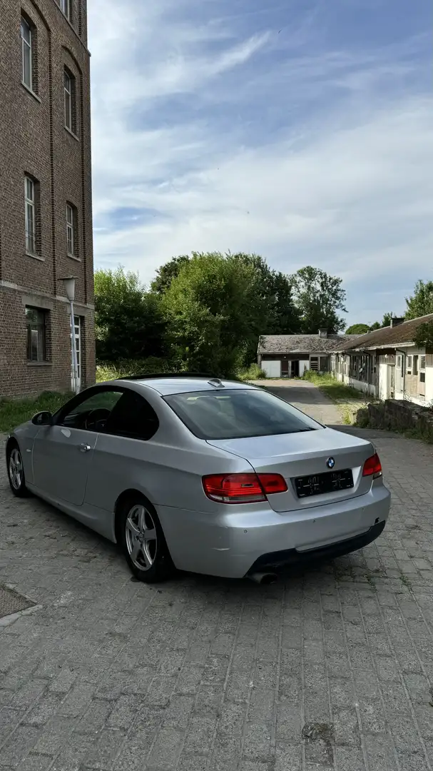 BMW 320 Coupé d - 1