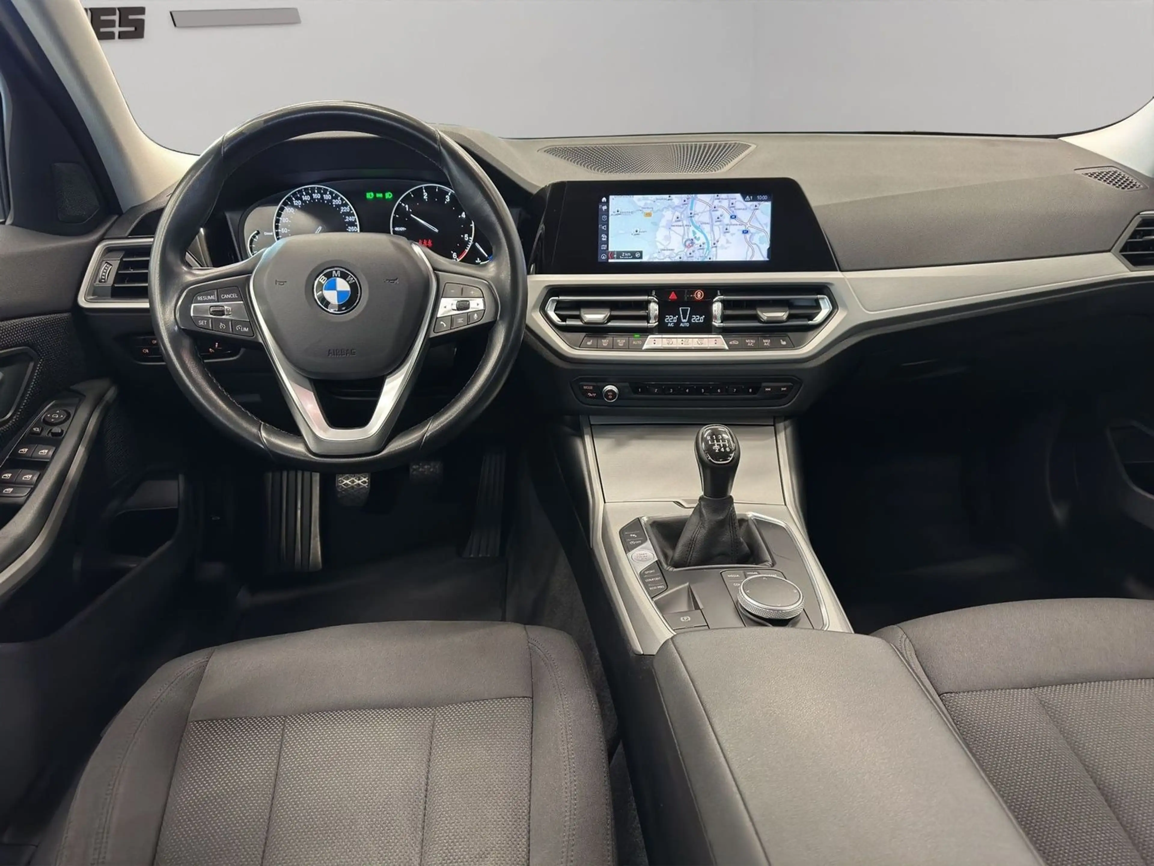 BMW 318 d Advantage Navi LED Kamera — photo 13