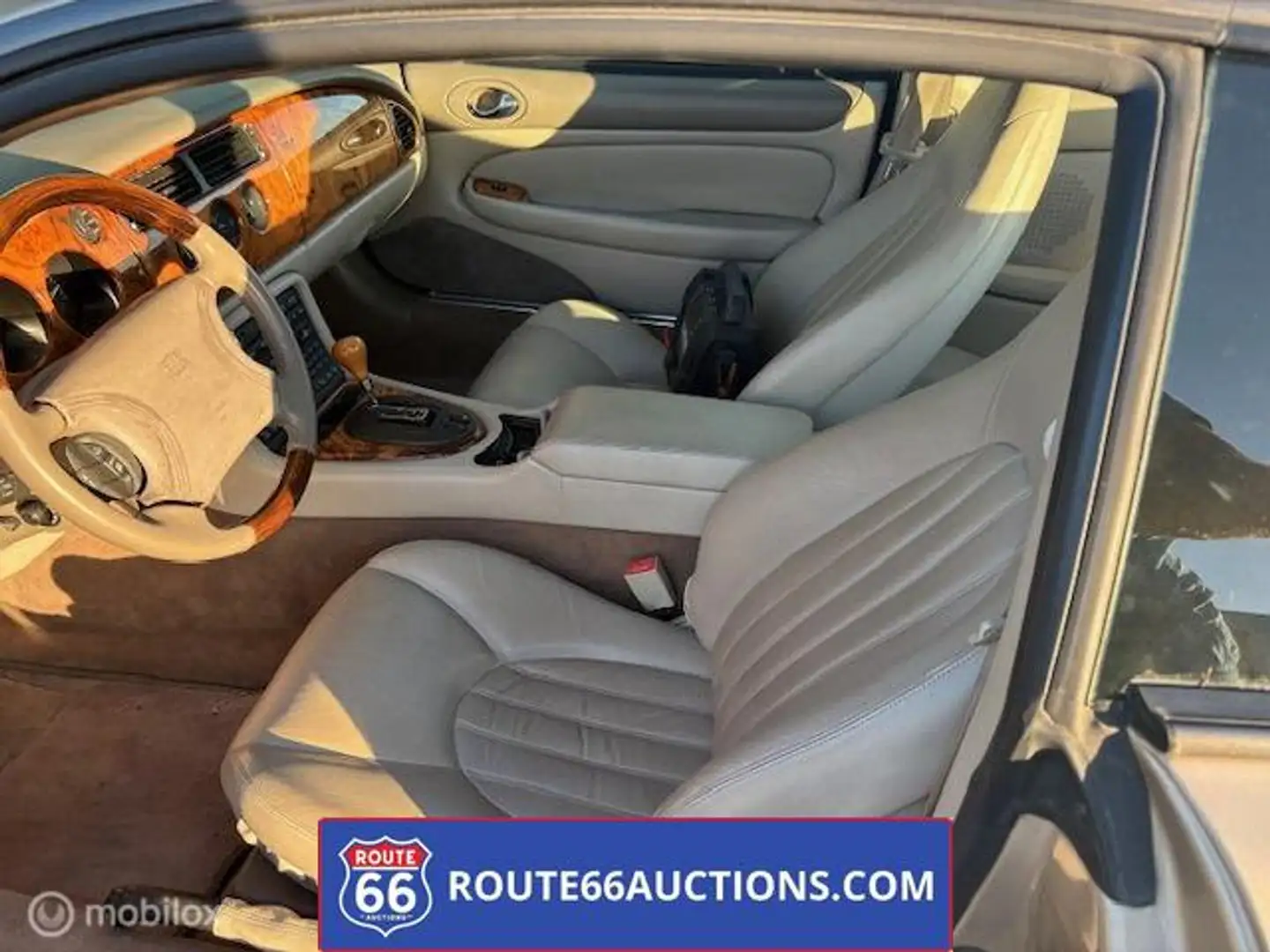 Jaguar XK8 | 1998 | Route 66 Auctions Noir - 2