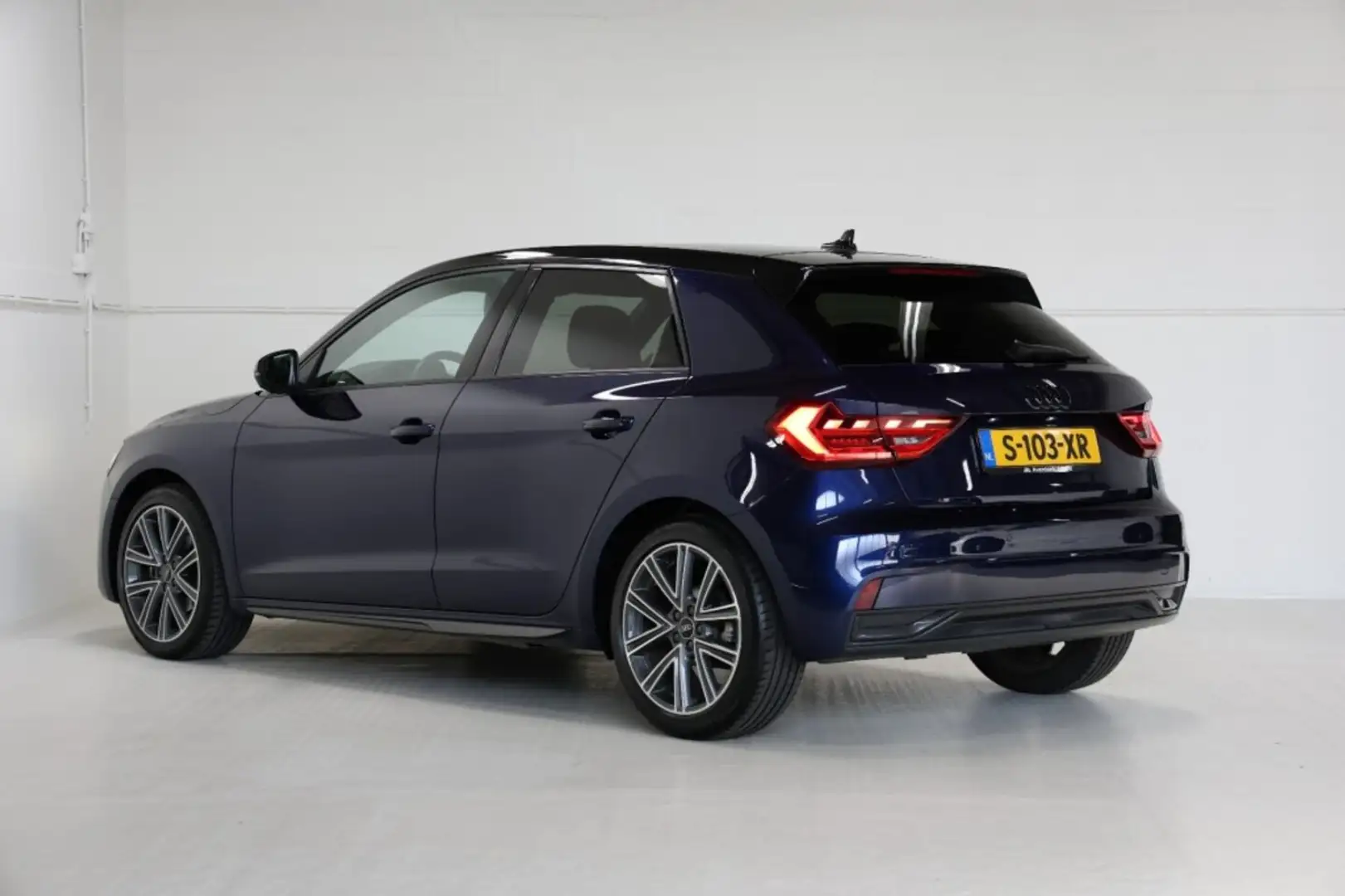 Audi A1 Sportback 30TFSI 110pk Aut. Advanced Ed. NAP|Virtu Bleu - 2