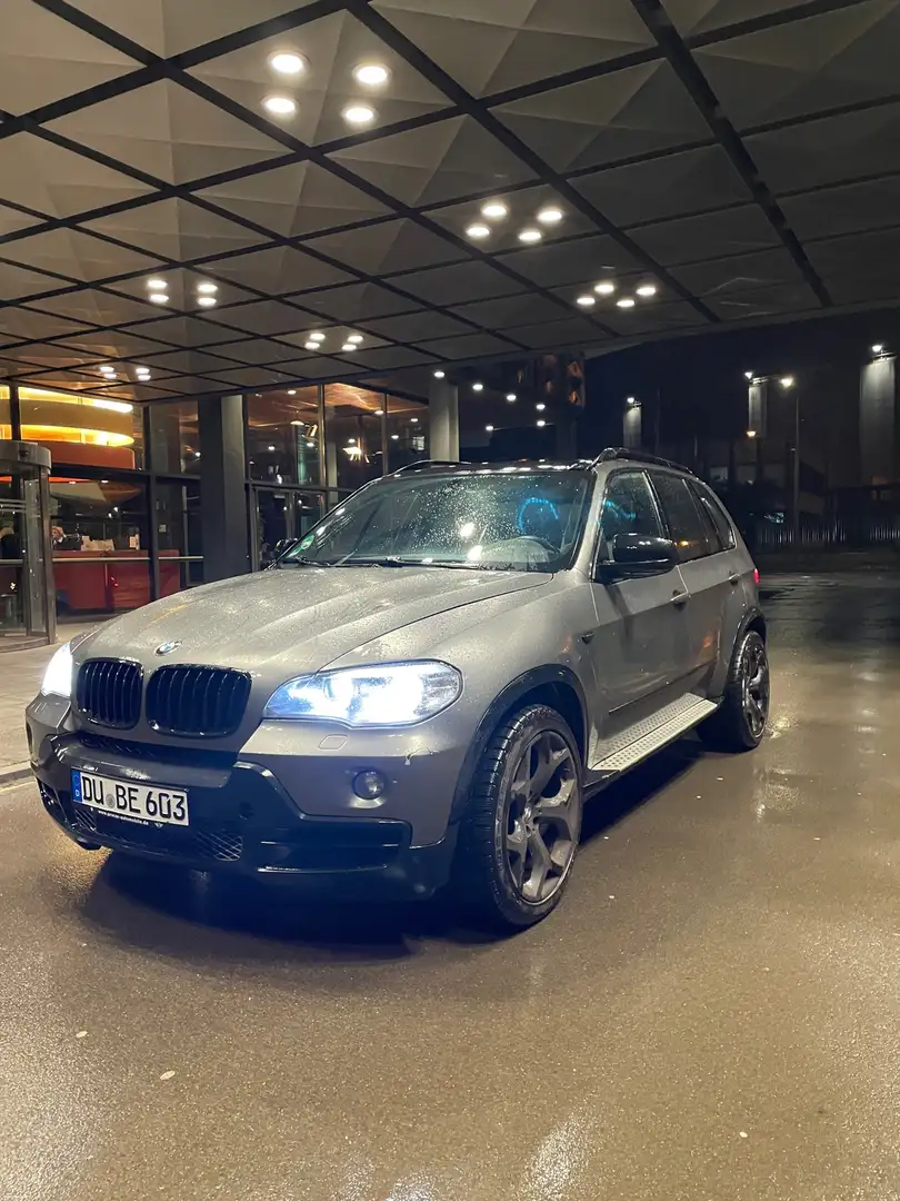BMW X5 3.0d PANO siva - 1
