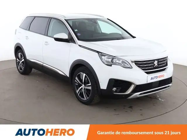 Peugeot 5008 view 8