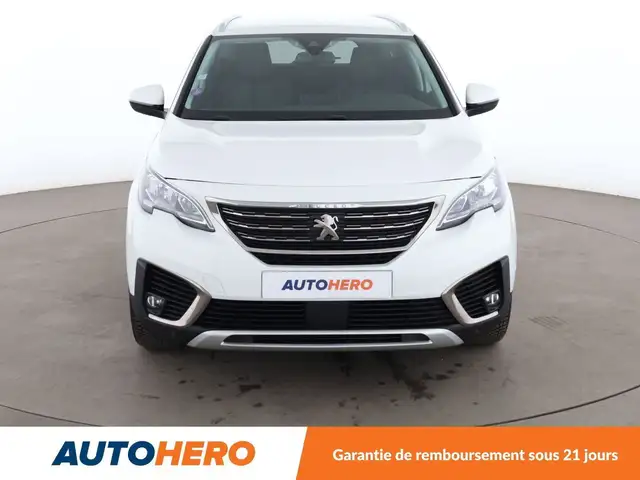 Peugeot 5008 view 9