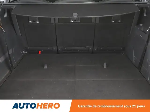 Peugeot 5008 view 17