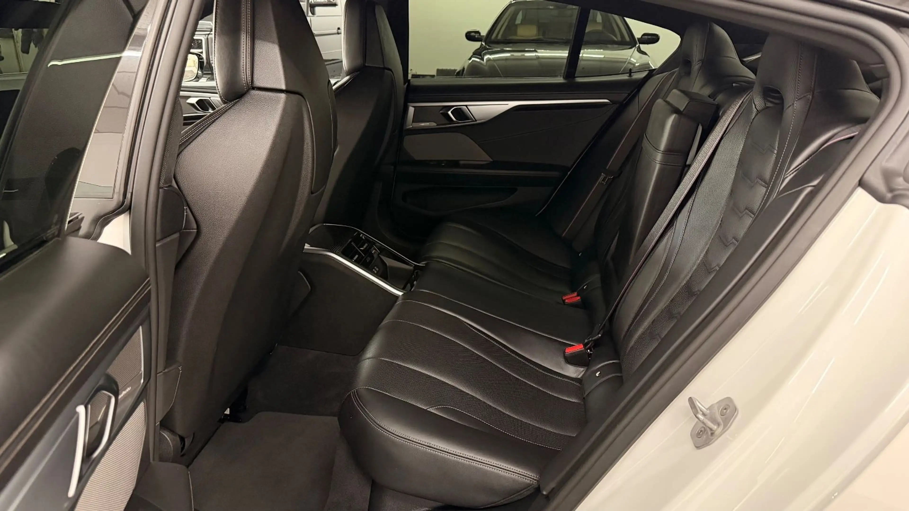 BMW 840 d xDrive /Gran Coupe/ Individuall /M-Packet — photo 11