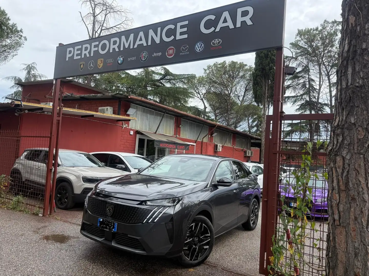 Peugeot 3008 Hybrid 145 e-DCS6 Allure Grigio - 1