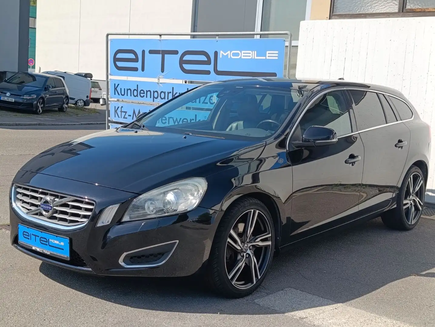 Volvo V60 Kombi Summum Volleder Negro - 1