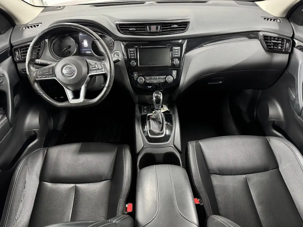 Nissan Qashqai photo Nissan Qashqai