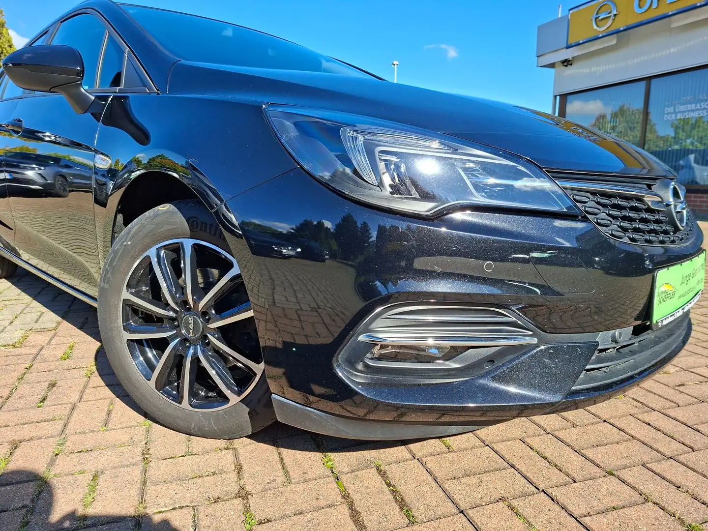 Opel Astra K ST Business+LED+NAVI+KLIMAAUTO+SHZ+LHZ+ Schwarz - 2