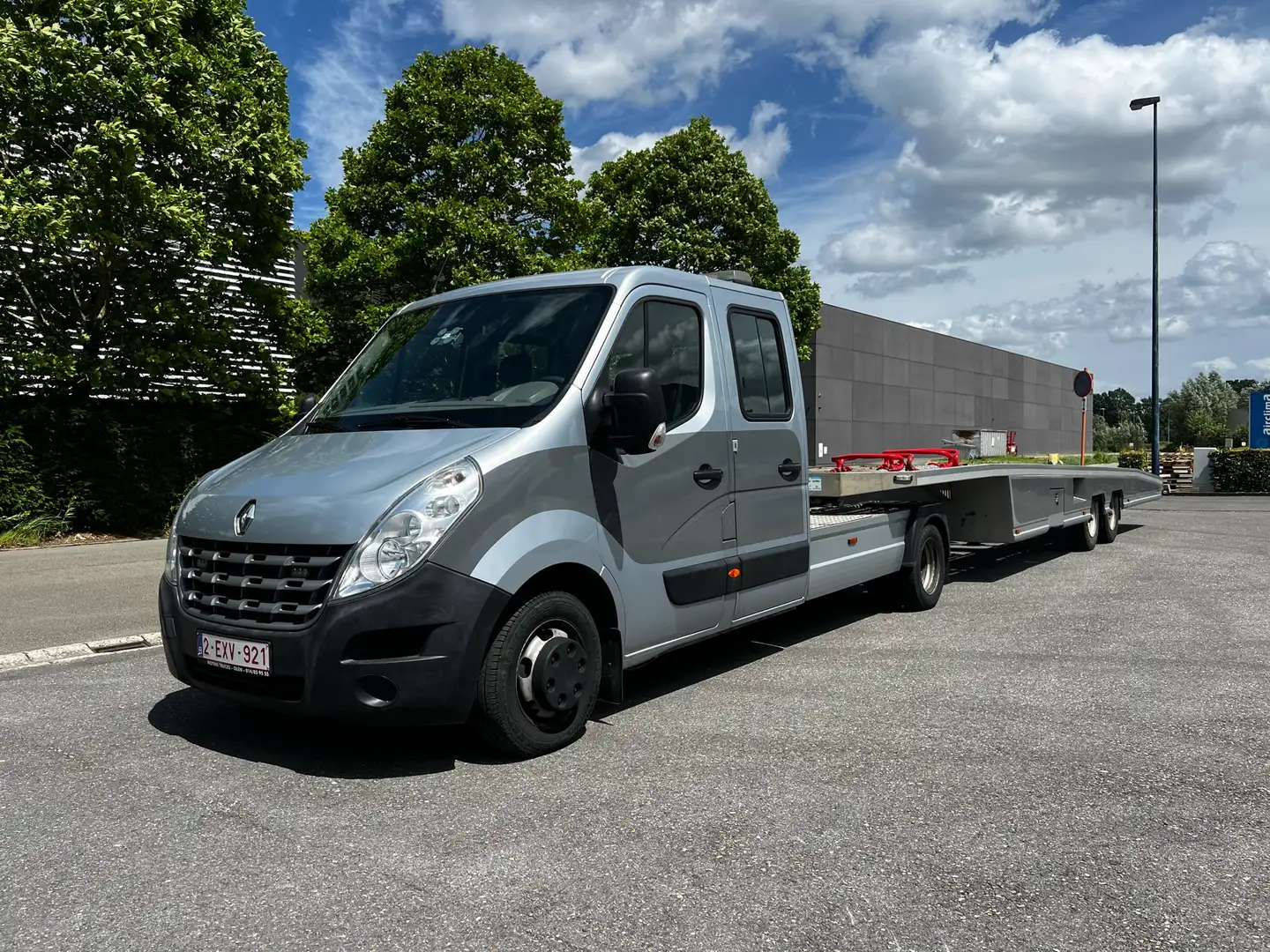Renault Master Noyens Master / 7 pl / Autotransporter / 2015 Stříbrná - 1