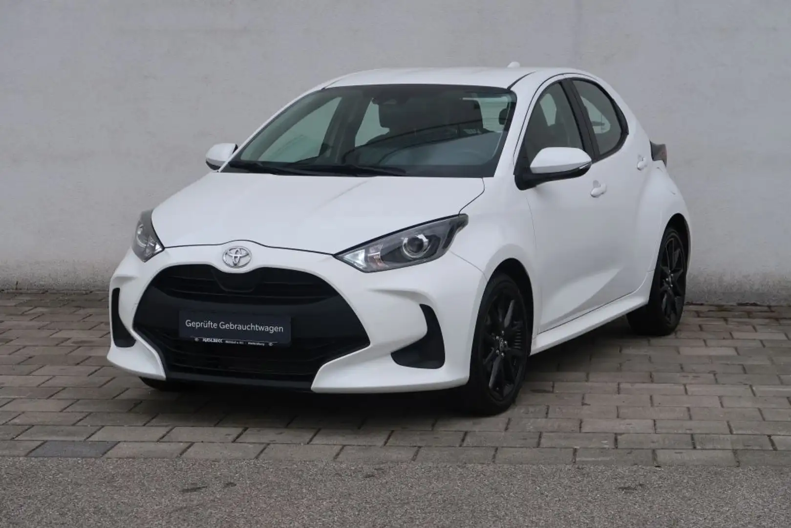 Toyota Yaris 1.0 VVT-i Comfort Weiß - 2