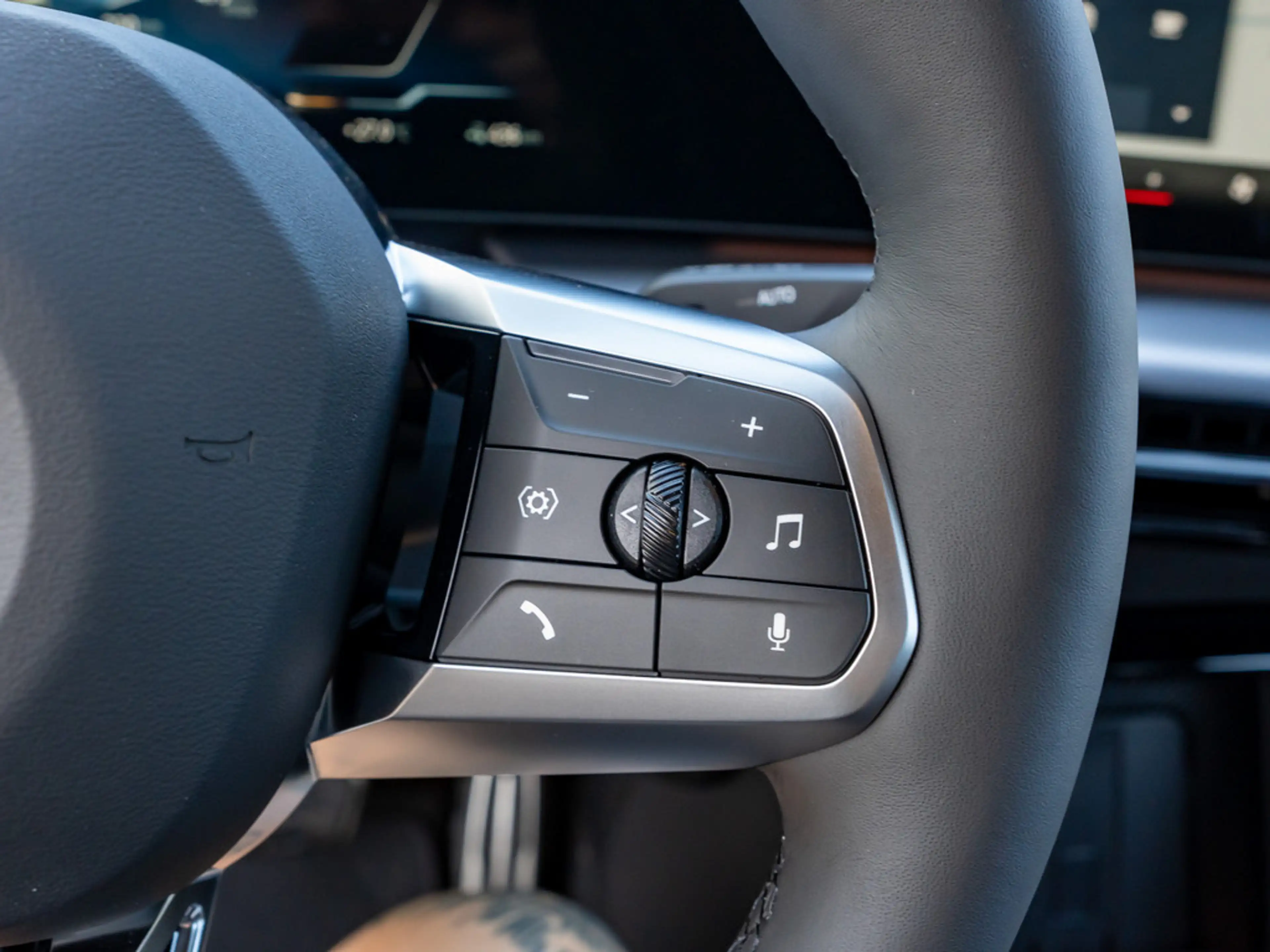 BMW iX2 eDrive20 M-Sport Pro LED AHK NAVI KAMERA — photo 15