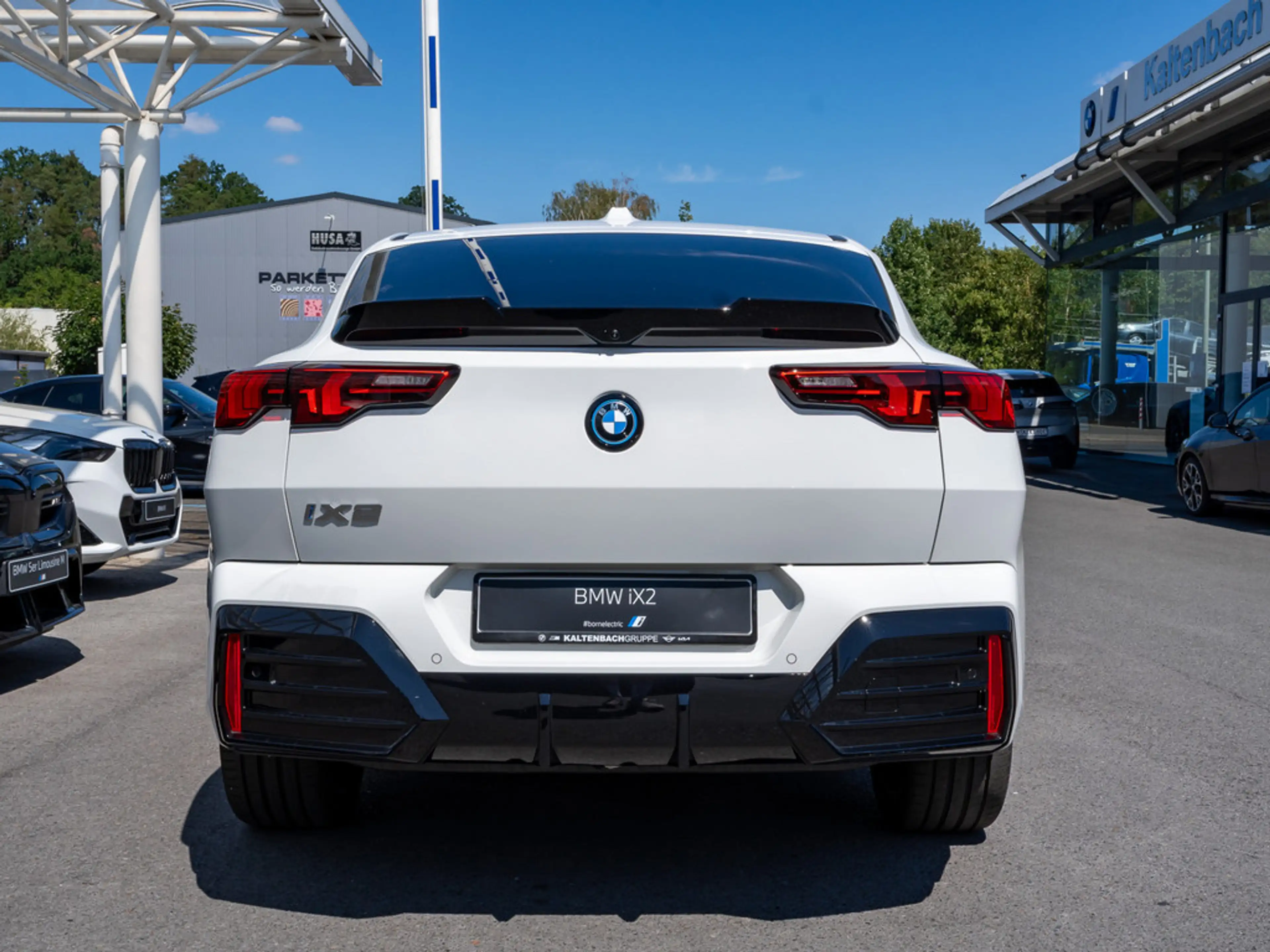 BMW iX2 eDrive20 M-Sport Pro LED AHK NAVI KAMERA — photo 5