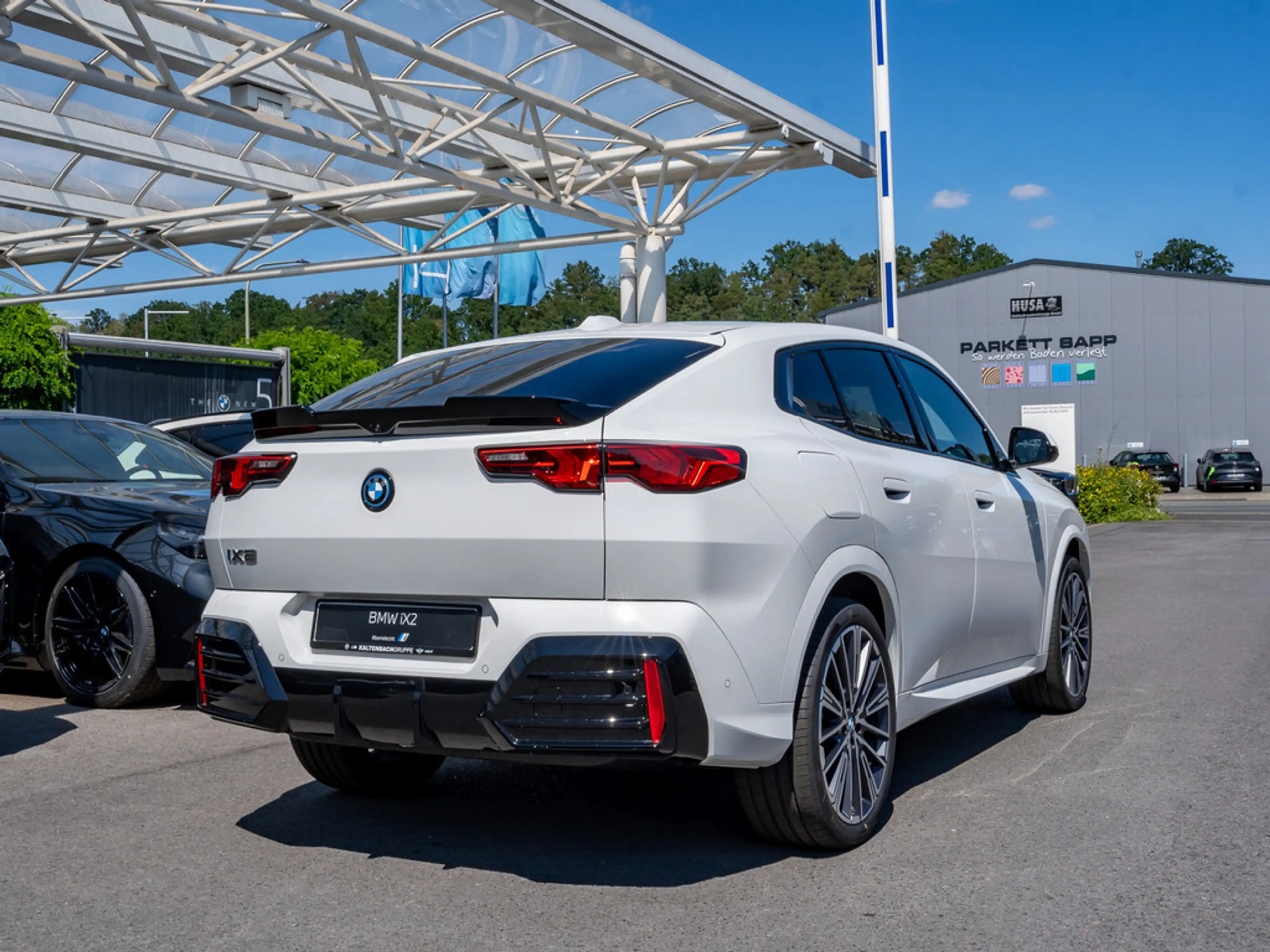 BMW iX2 eDrive20 M-Sport Pro LED AHK NAVI KAMERA — photo 3