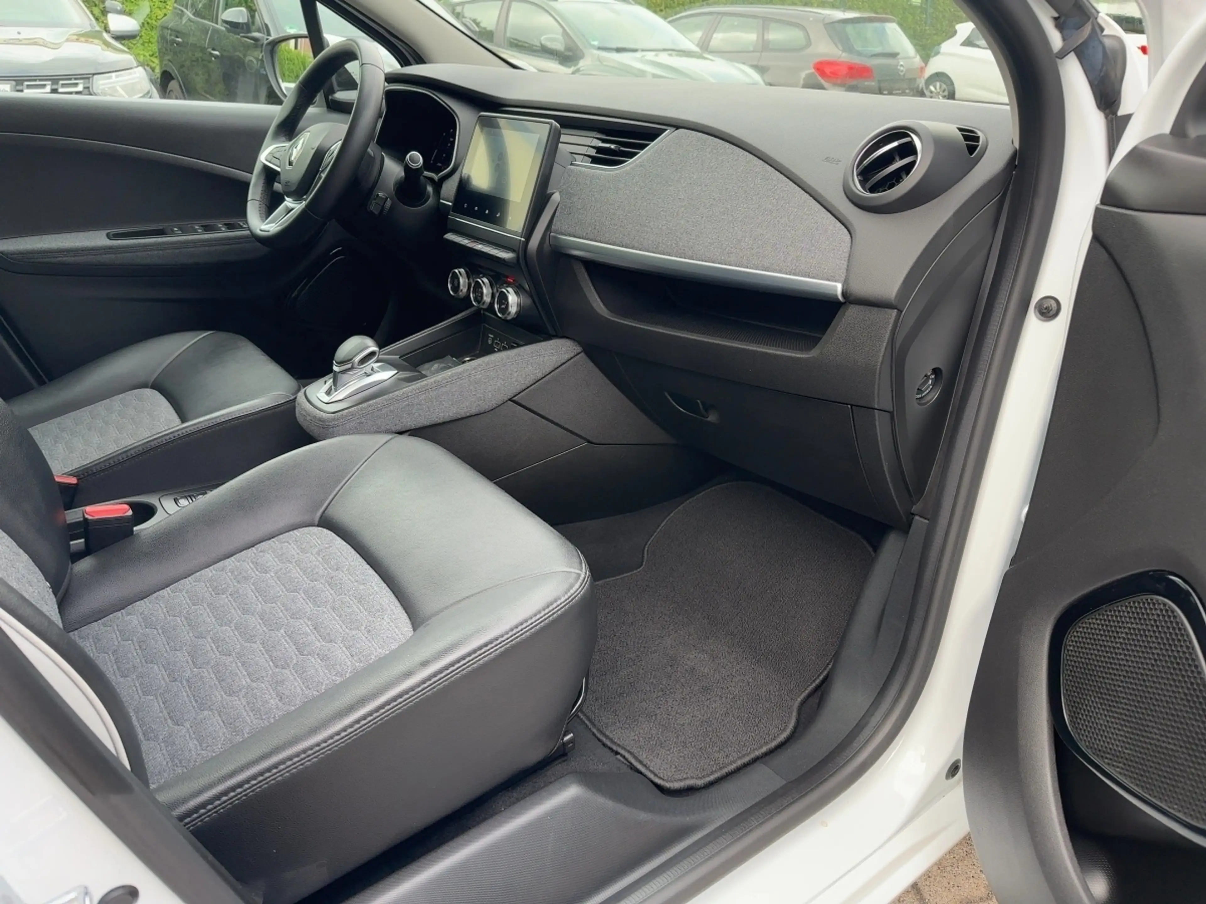 Renault ZOE INTENS Batteriekauf R135 Z.E. 50 — photo 11