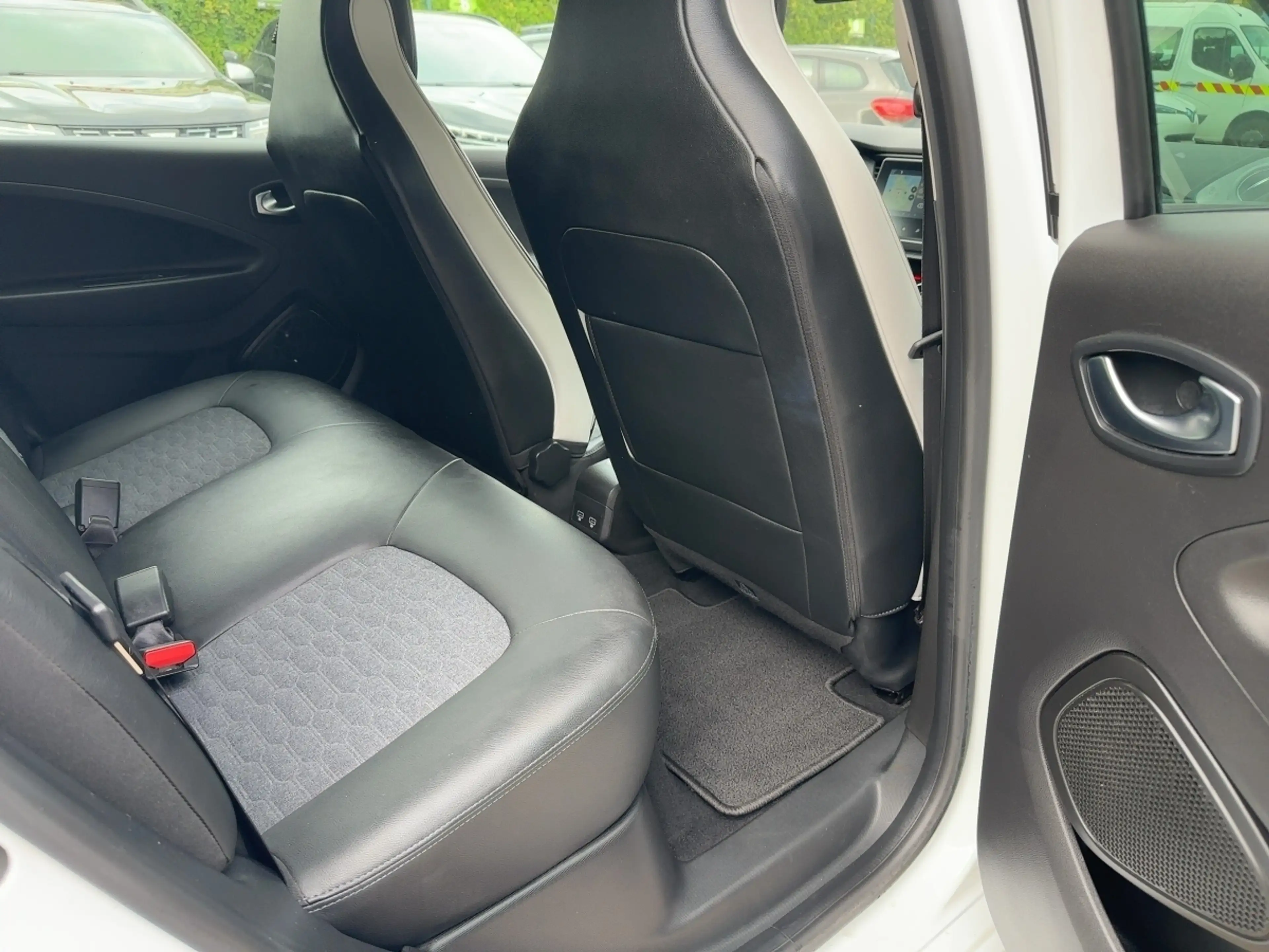 Renault ZOE INTENS Batteriekauf R135 Z.E. 50 — photo 12