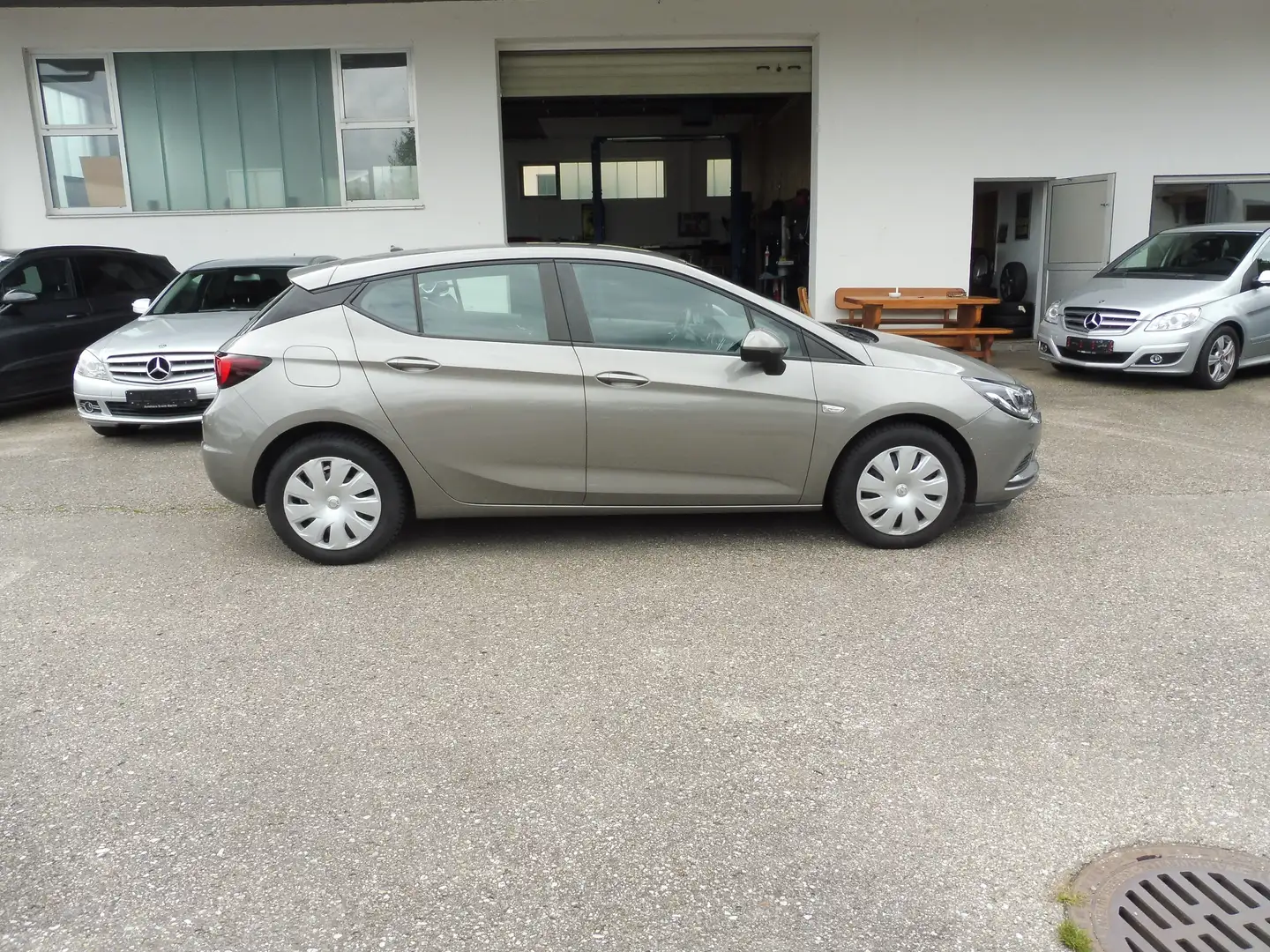 Opel Astra Selection Start/Stop / TÜV/AU NEU Grau - 2