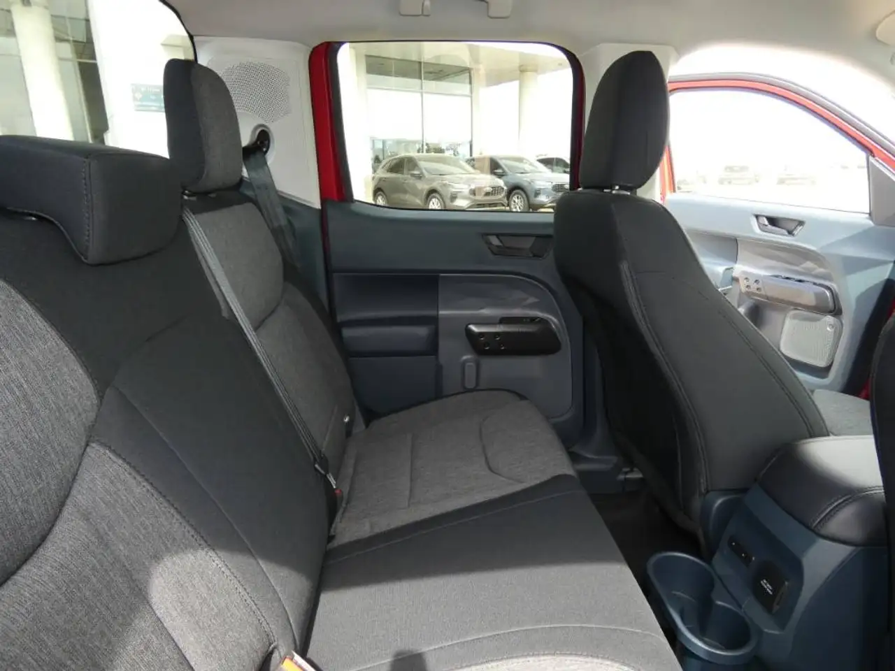 Ford Maverick снимка Ford Maverick