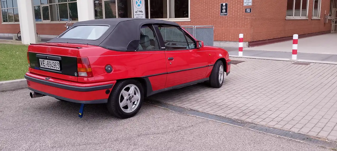 Opel Kadett Cabrio 2.0i GSI, foto 5