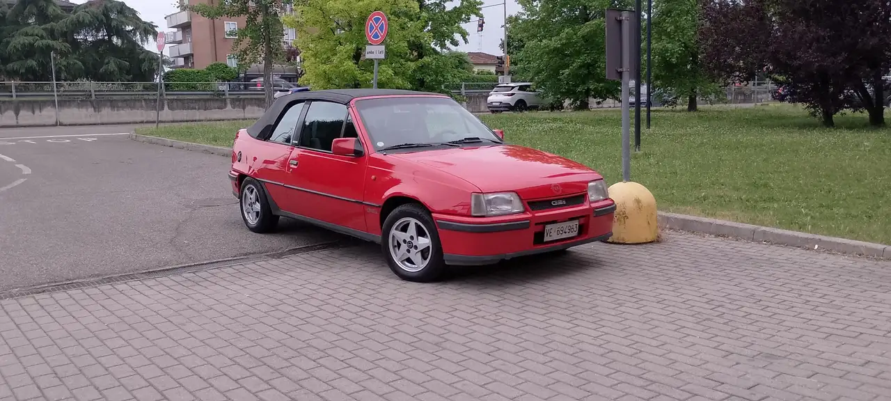 Opel Kadett Cabrio 2.0i GSI, foto 3