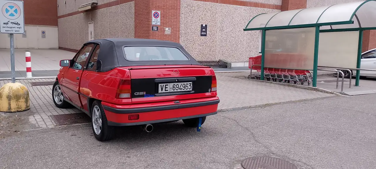 Opel Kadett Cabrio 2.0i GSI, foto 2