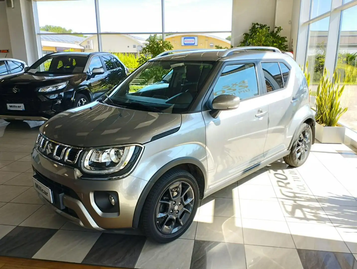 Suzuki Ignis 1.2 Hybrid 4WD All Grip Top PER NEOPATENTATI Silber - 1