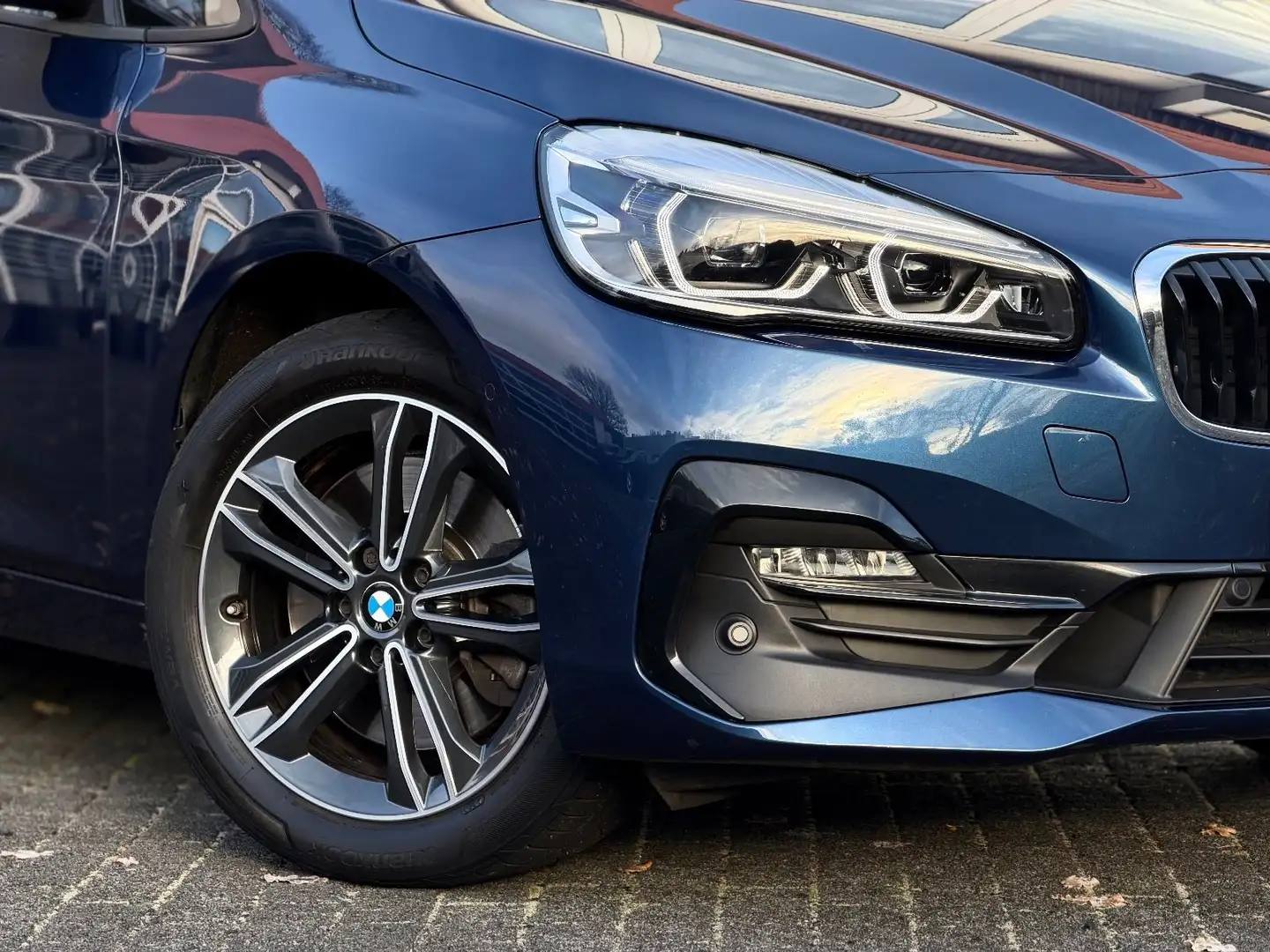 BMW 220 GranTourer SportLine*Pano*H&K*Memory*Kam*LED Blau - 2