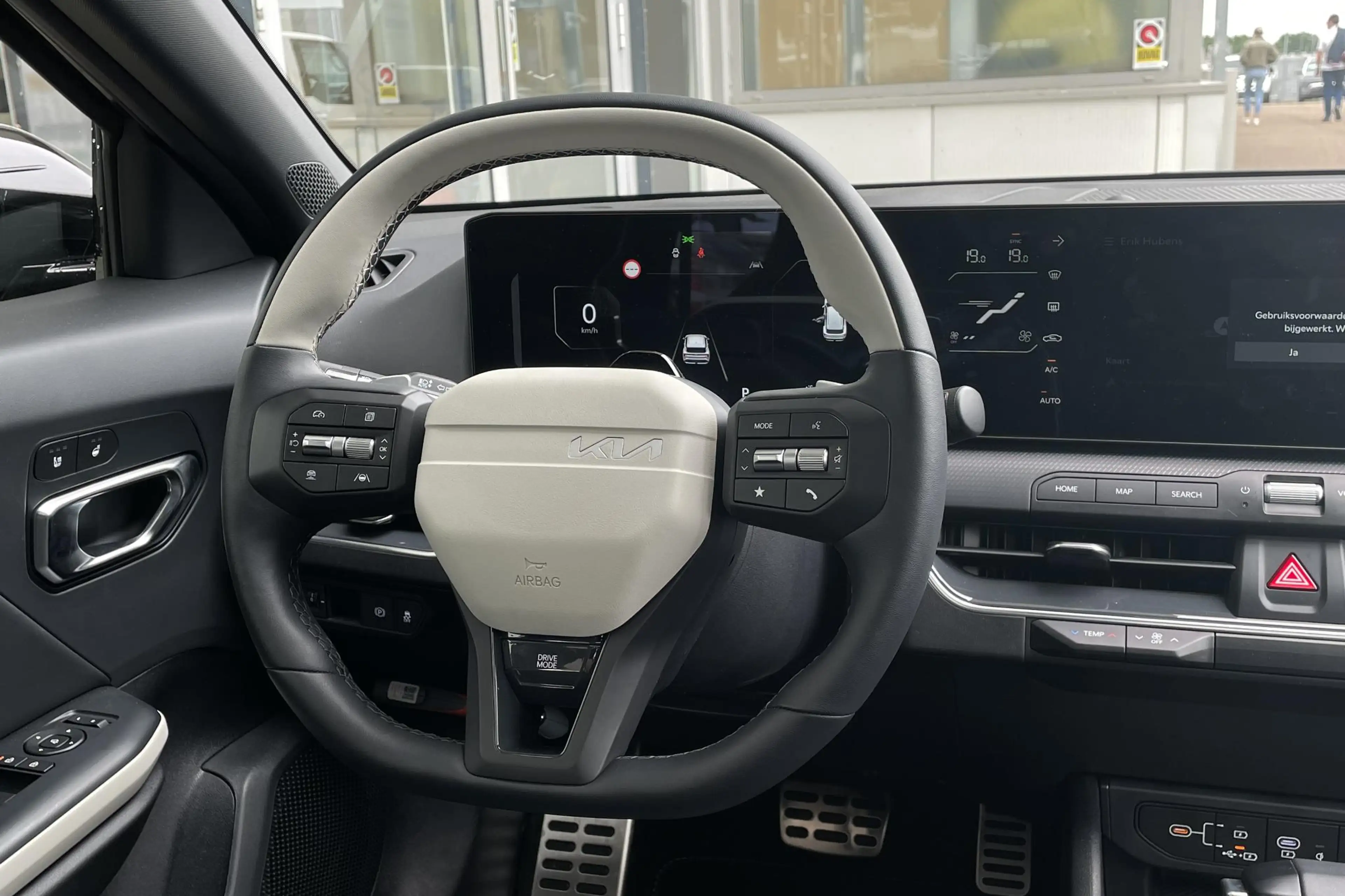 Kia K4 Sportswagon 1.0 T-GDi MHEV GT-Line Launch Edition — photo 8