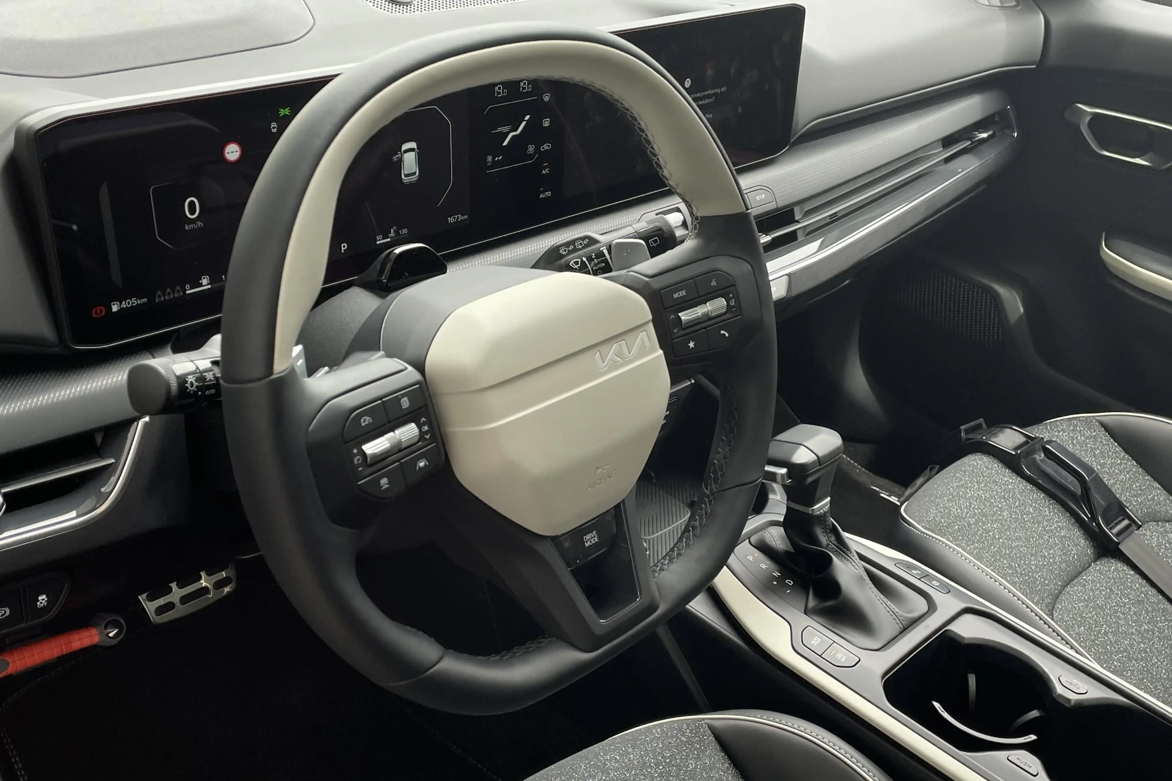 Kia K4 Sportswagon 1.0 T-GDi MHEV GT-Line Launch Edition — photo 9