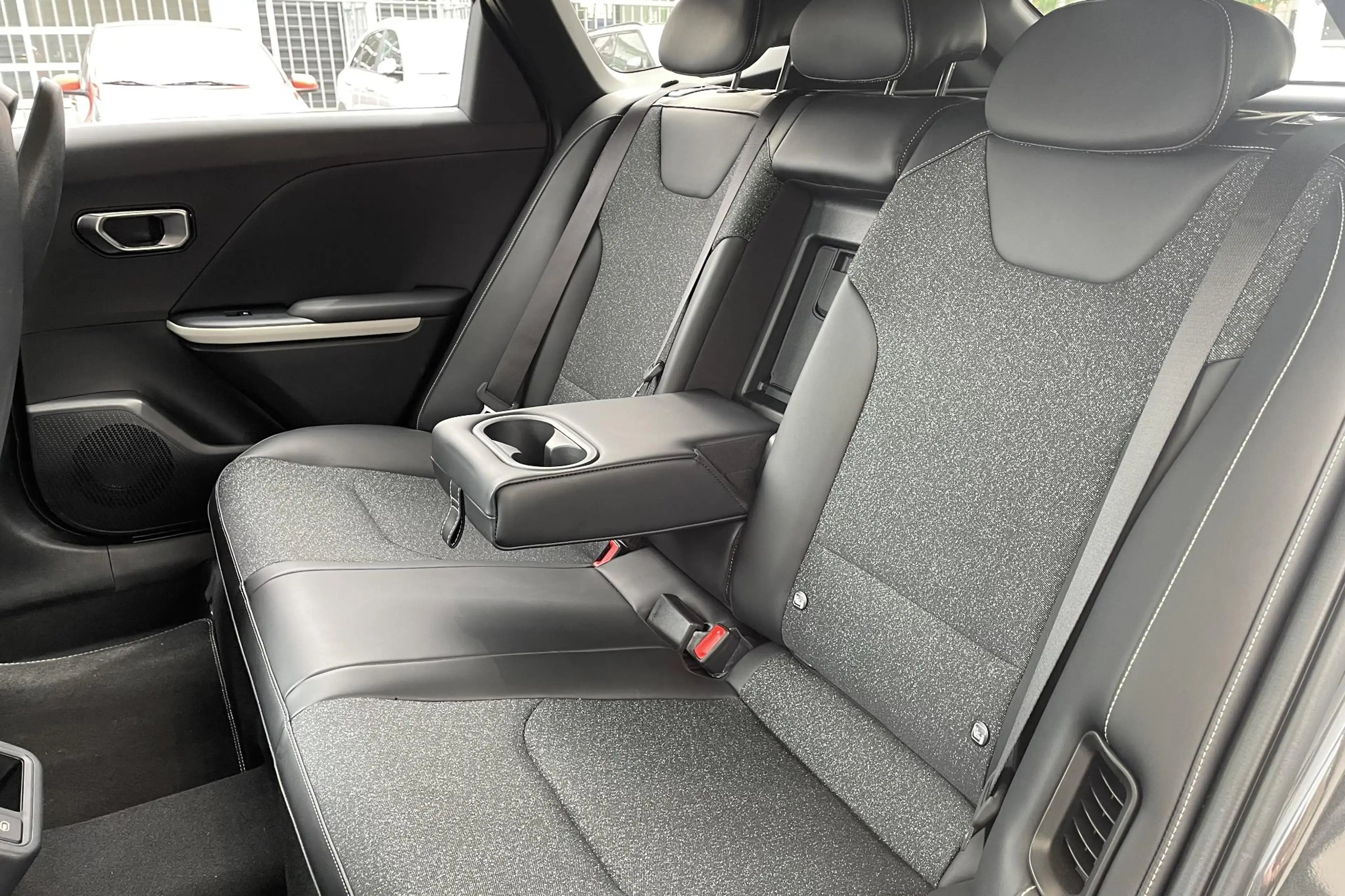 Kia K4 Sportswagon 1.0 T-GDi MHEV GT-Line Launch Edition — photo 12