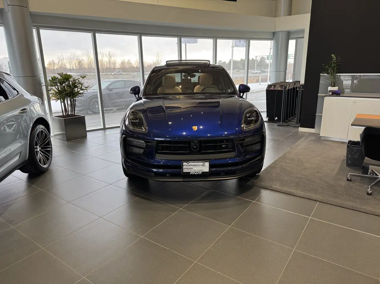 Porsche Macan снимка Porsche Macan