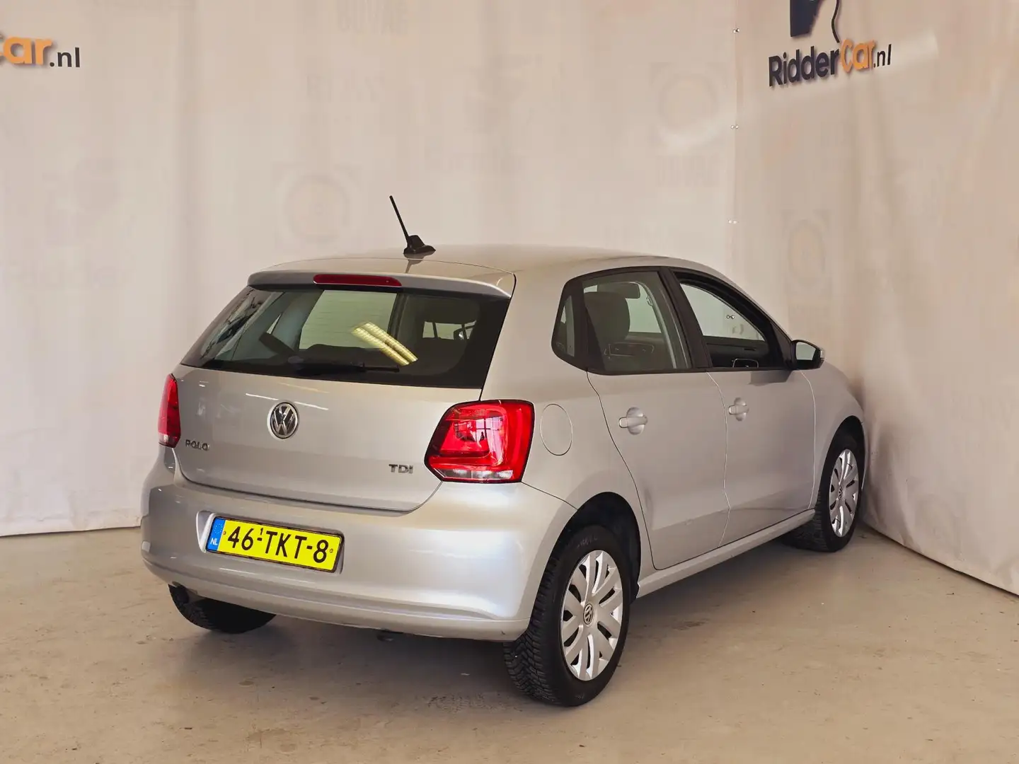 Volkswagen Polo 1.6 TDI Comfortline|AUTOMAAT|NAP|1E EIG|CRUISE|NAV Grijs - 2