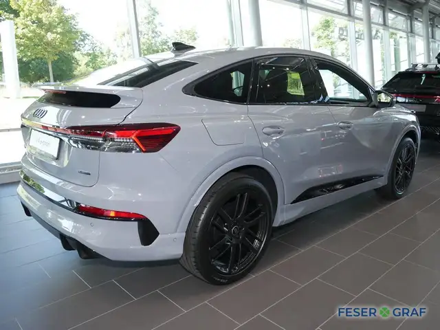 Audi Q4 E-Tron view 4