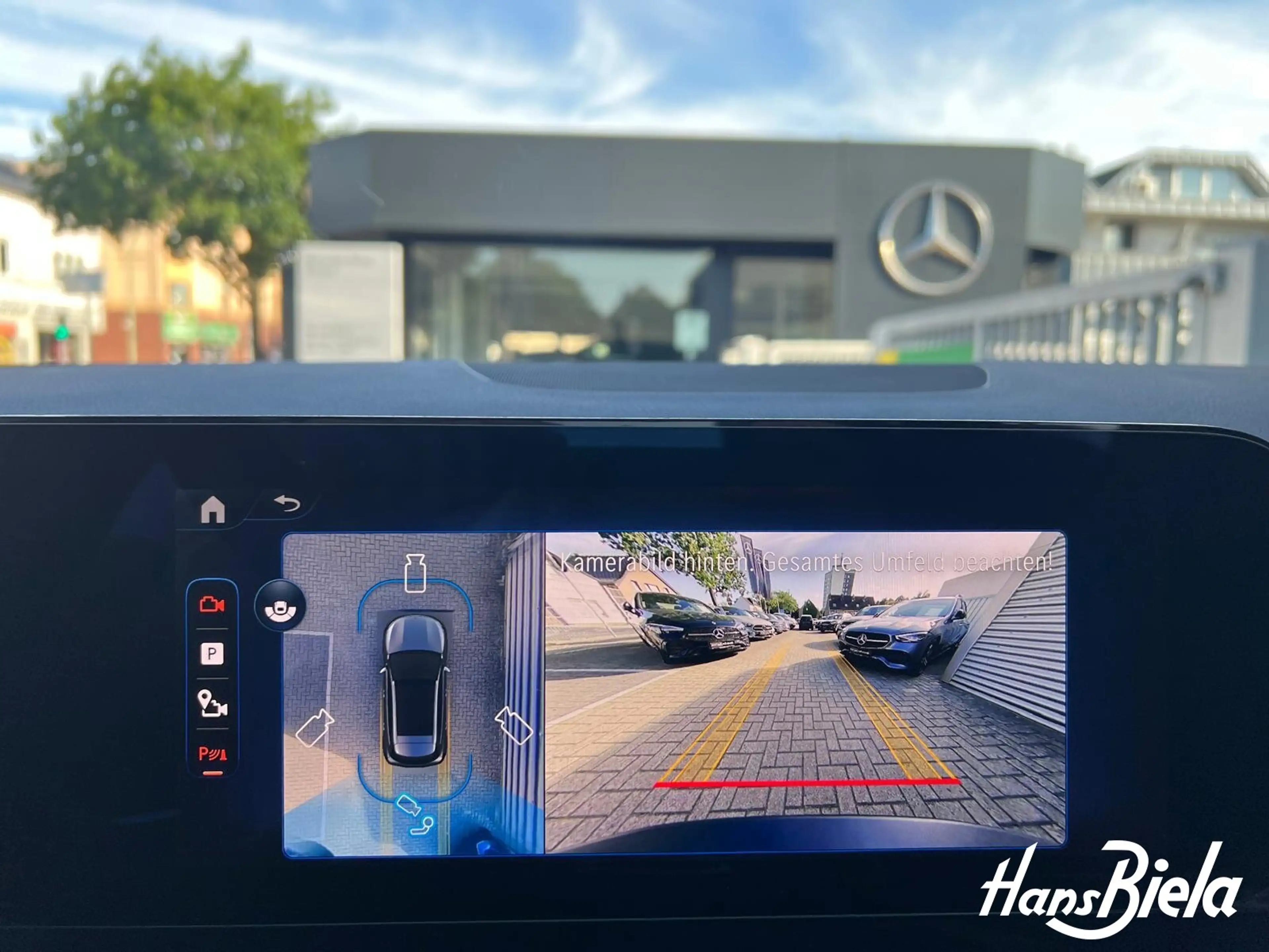 Mercedes-Benz EQA 350 EQA 350 4M AMGPrem/Pano/Mem/AHK/Dist/Bur/HUD/360 — photo 9