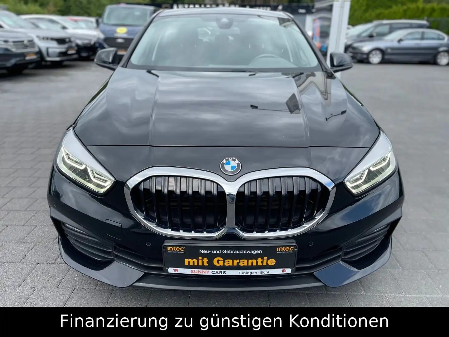 BMW 118 i Advantage *LIVE-COCKPIT*AUTOMATIK*NAVI* Schwarz - 2