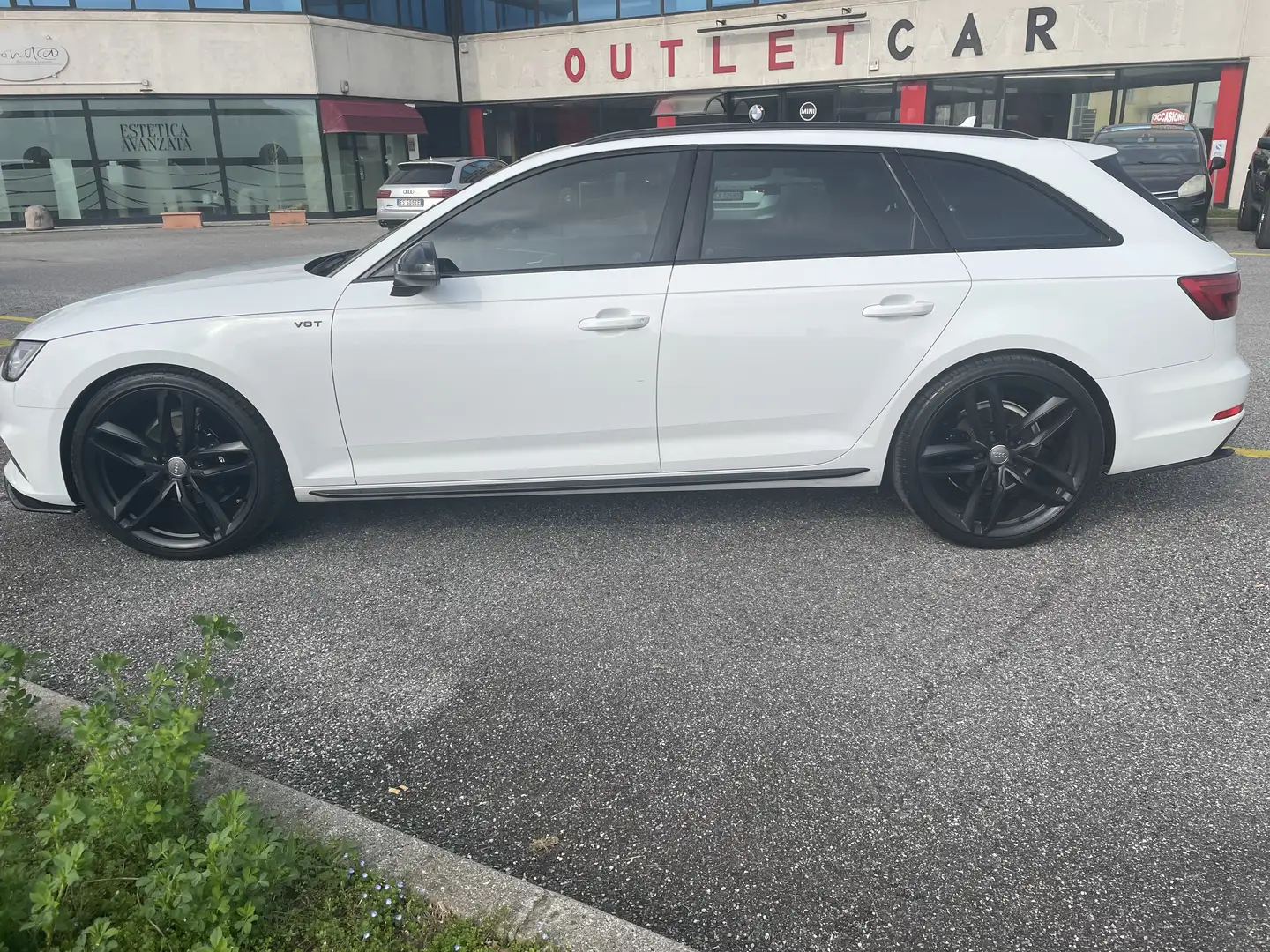 Audi A4 AVANT 2.0 TDI S LINE Weiß - 1
