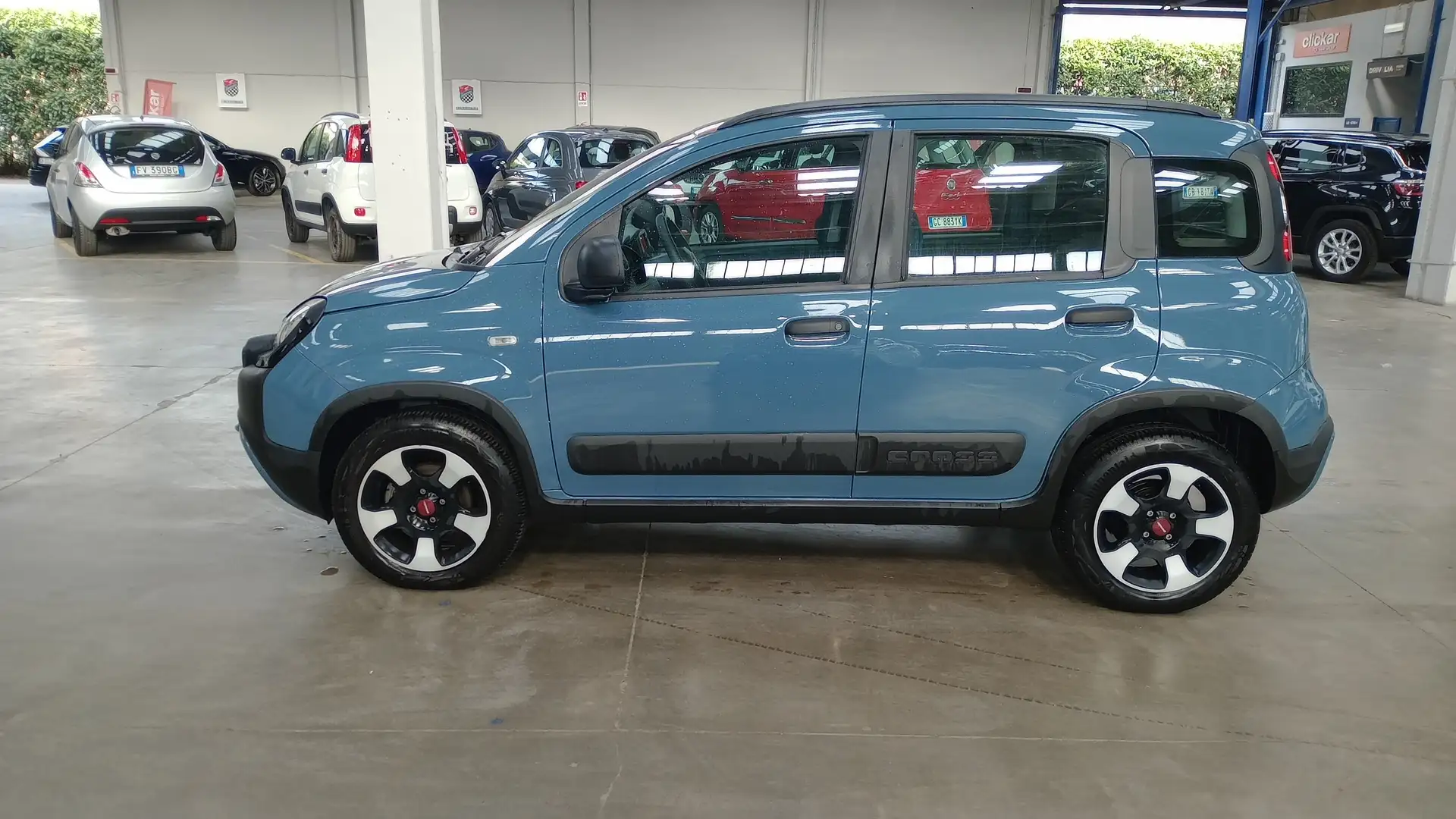 Fiat Panda 1.0 FireFly 70cv S&S Hybrid City Cross Bleu - 2