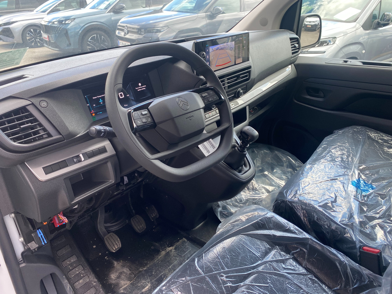 Citroen Jumpy Länge XL Diesel 120 Manuell — photo 8