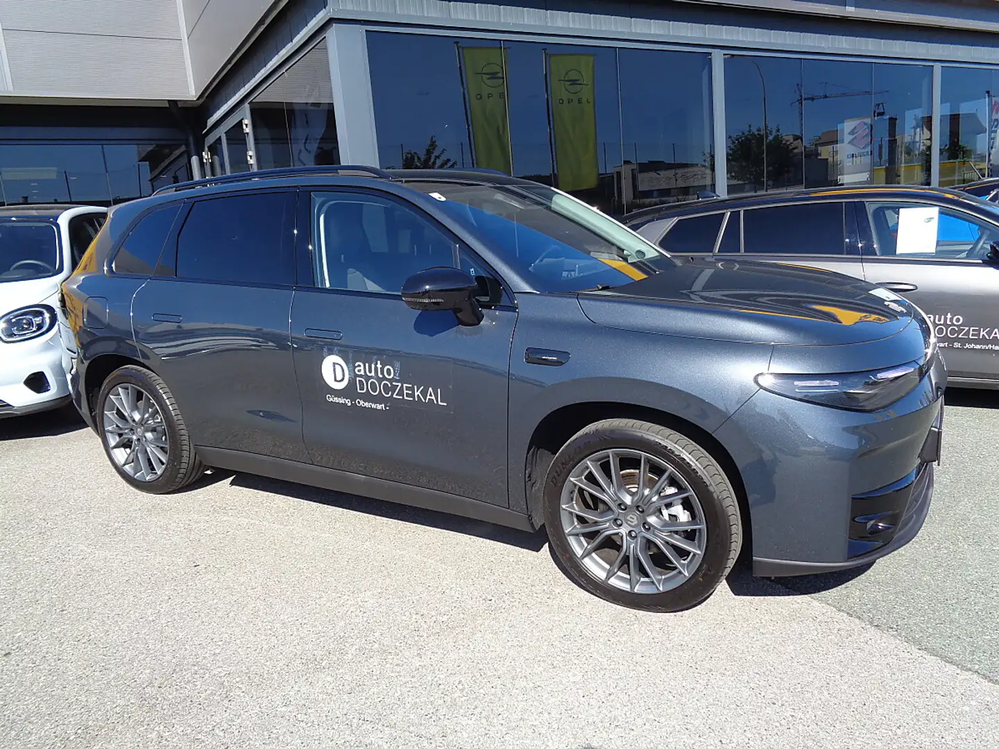 Leapmotor C10 Elektro 70kWh Design *AKTIONSPREIS* Grau - 1