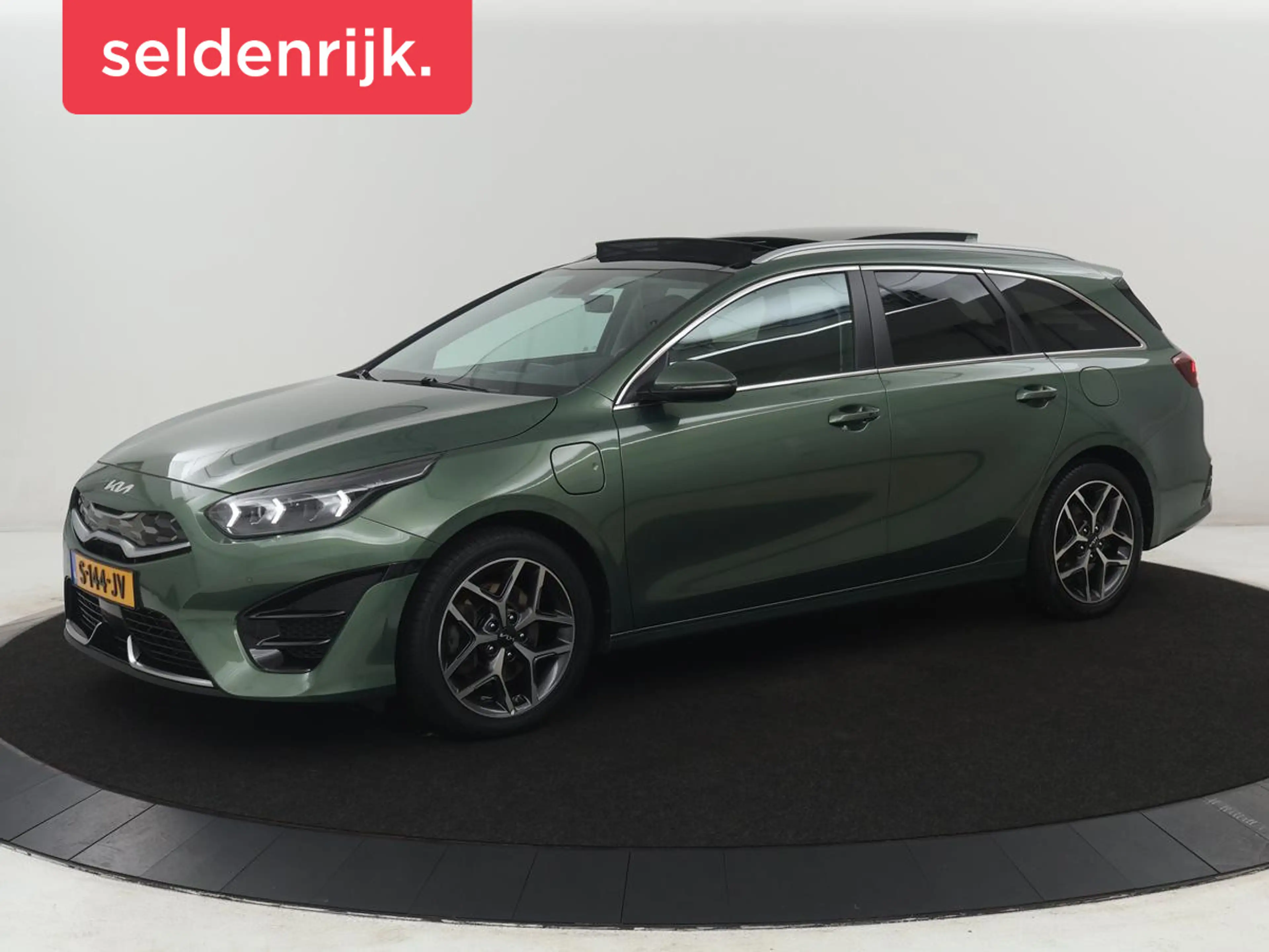 Kia Ceed SW / cee'd SW Sportswagon 1.6 GDI PHEV ExecutiveLine | Pano.Dak